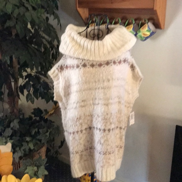 FREE PEOPLE IVORY WINTER SWEATER NWT - Picture 2 of 4